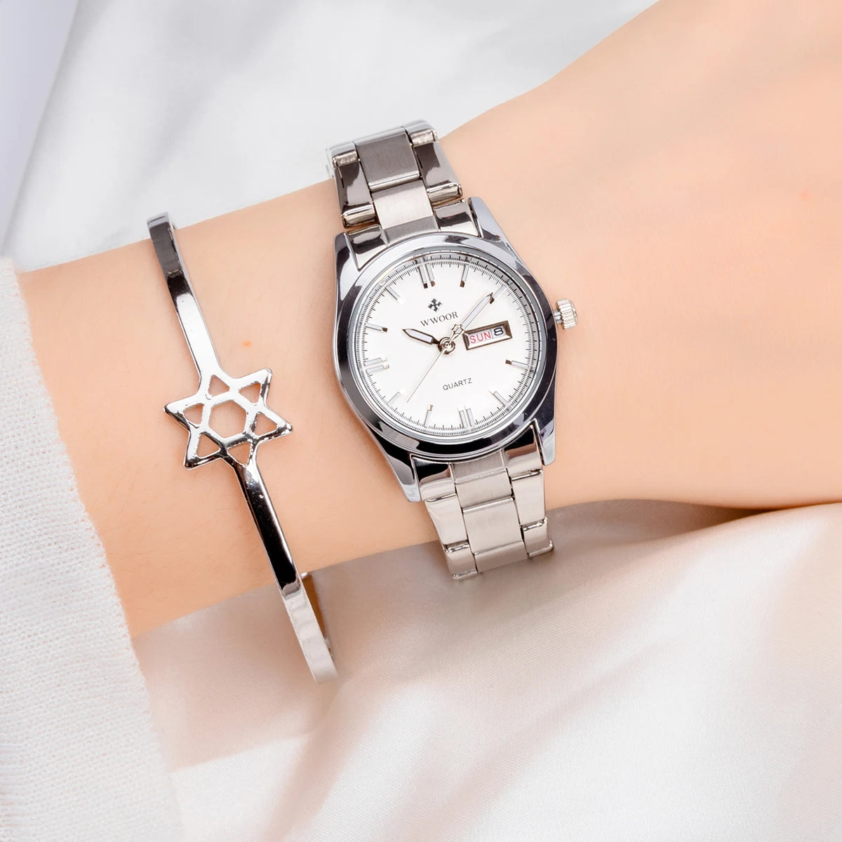 Montre Femme – Élégance et précision au poignet